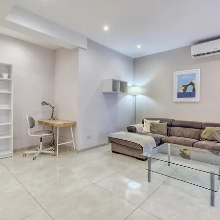 아파트 A Lovely 3br Just Off The Promenade W/balcony By 360 Estates 슬리에마