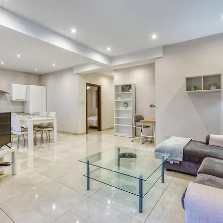 A Lovely 3br Just Off The Promenade W/balcony By 360 Estates Daire *