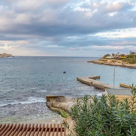 A Lovely 3br Just Off The Promenade W/balcony By 360 Estates Appartement